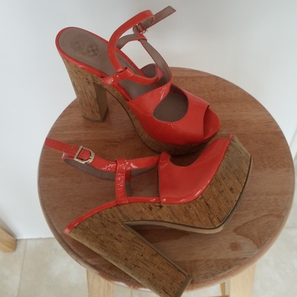 Shoes - Picture 2 of 4